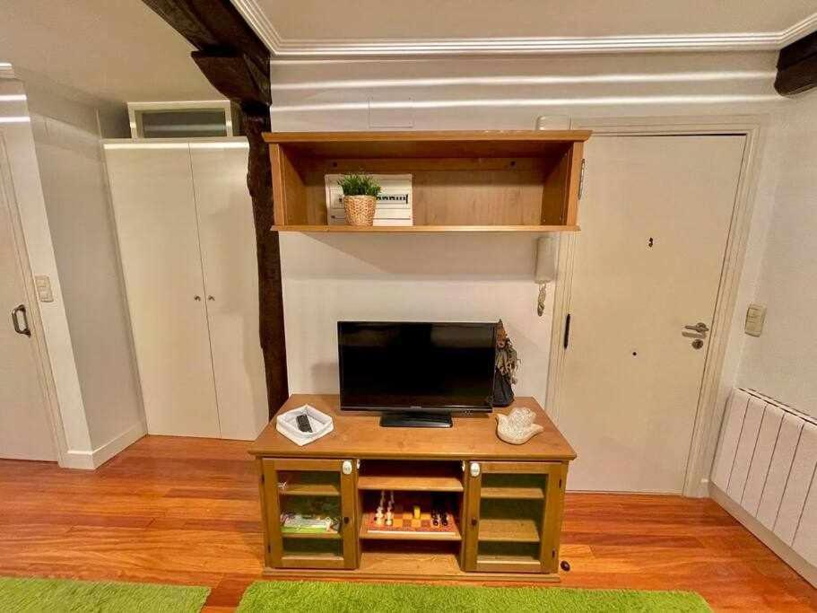 Andra Mari Etxea Apartamento En Parte Antigua Bermeo Luaran gambar
