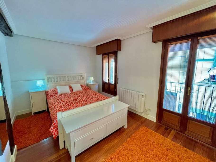 Andra Mari Etxea Apartamento En Parte Antigua Bermeo Luaran gambar